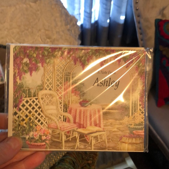 Ashley By 26 International Floral Note Cards - Picture 2 of 9